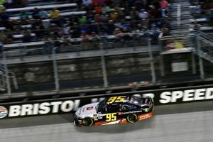  Matt DiBenedetto, Leavine Family Racing, Toyota Camry Toyota Express Maintenance