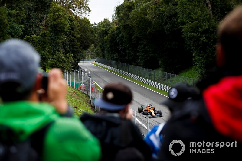 Carlos Sainz Jr., McLaren MCL34