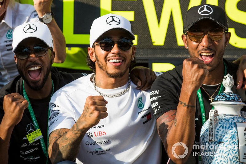 Yarış galibi Lewis Hamilton, Mercedes AMG F1 ve konuklar