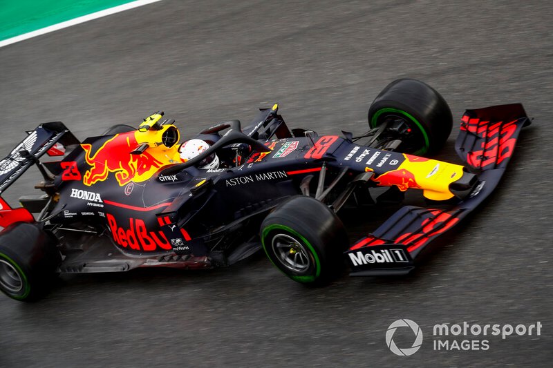 8 - Alex Albon, Red Bull Racing RB15 - Sem tempo no Q3