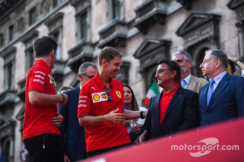 Sebastian Vettel, Ferrari greets René Arnoux