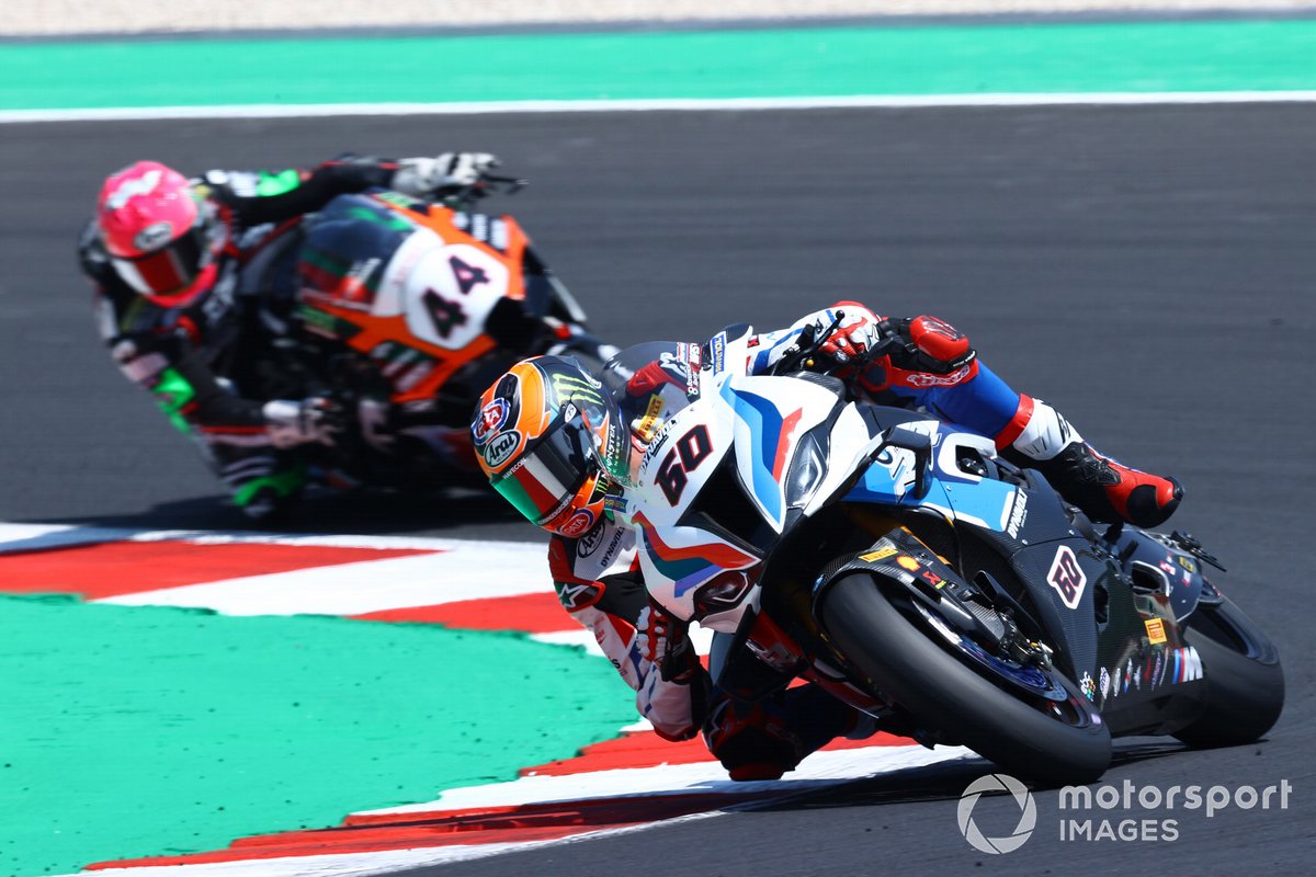 Michael van der Mark, BMW Motorrad WorldSBK Team, Lucas Mahias, Kawasaki Puccetti Racing