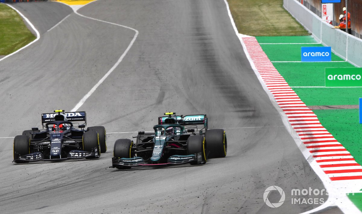 Sebastian Vettel, Aston Martin AMR21, Pierre Gasly, AlphaTauri AT02