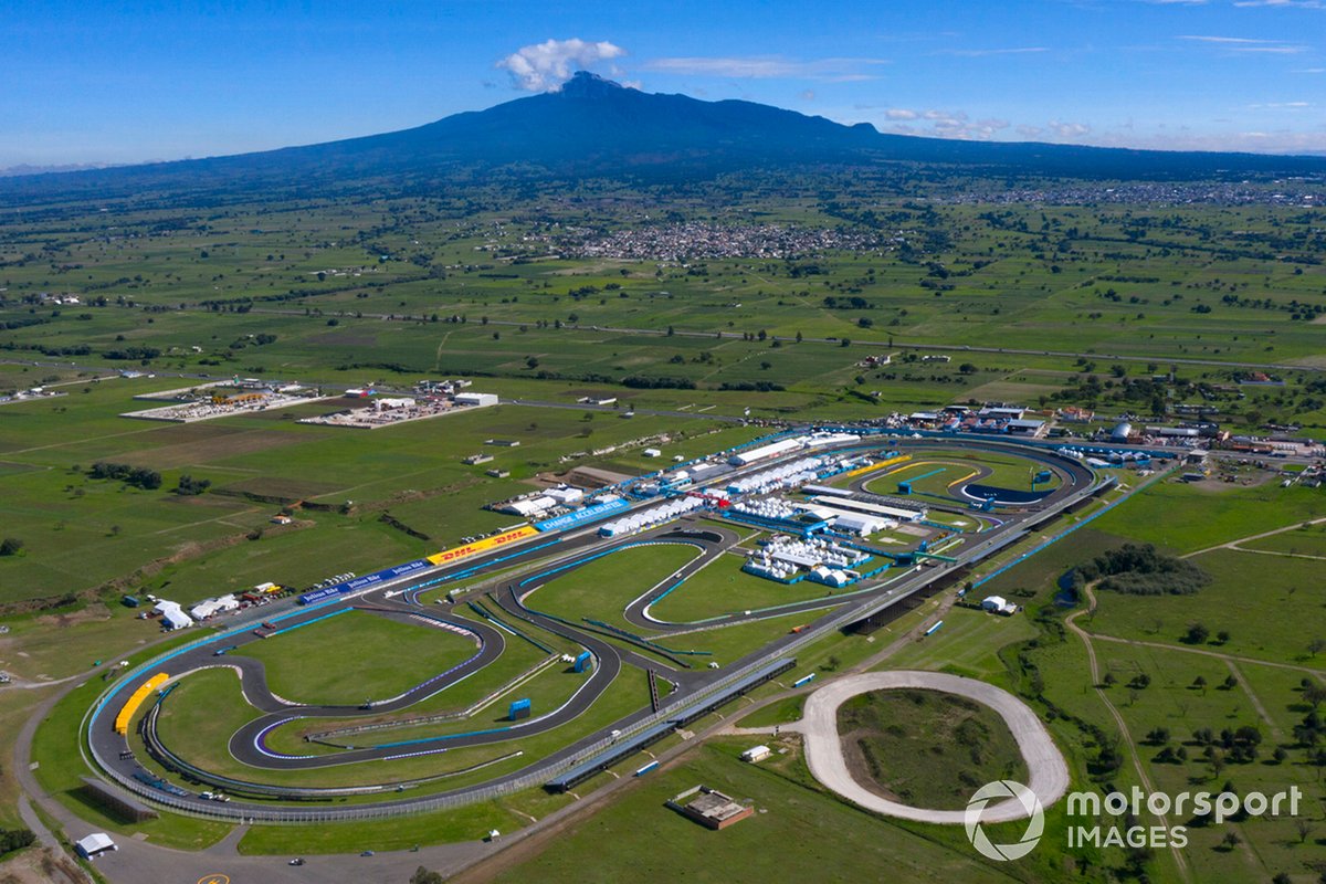 Vista aérea del Autódromo Miguel E. Abed