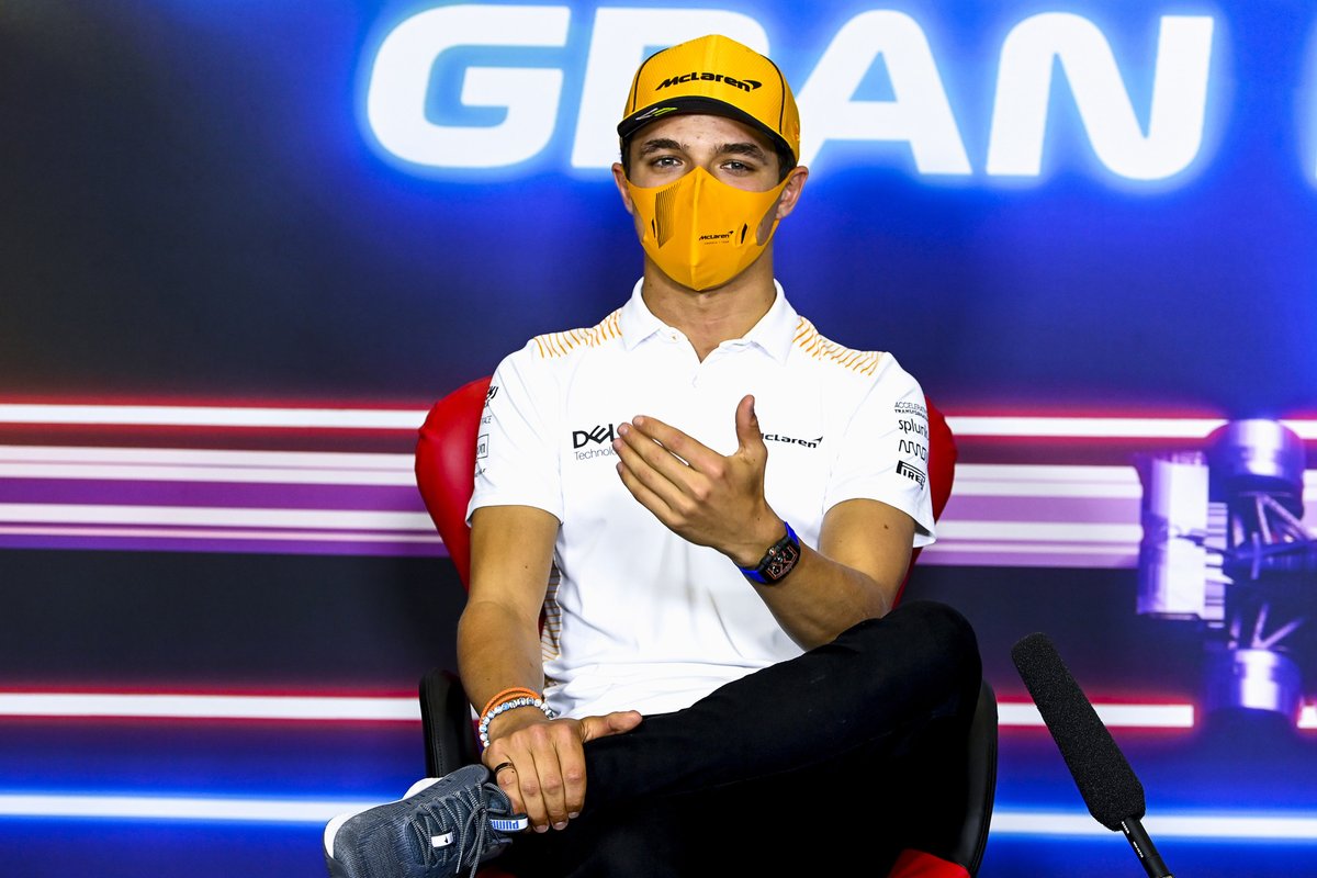 Lando Norris, McLaren en la conferencia de prensa