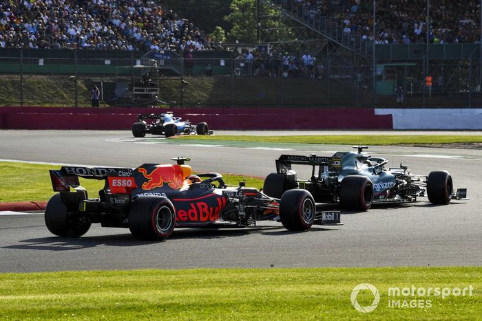Lance Stroll, Aston Martin AMR21, Sergio Pérez, Red Bull Racing RB16B