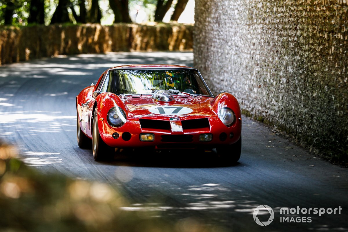 Emanuele Pirro au volant de la Ferrari 250 GT SWB 'Breadvan' (1962)