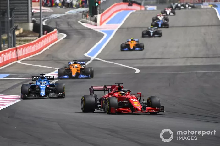 Charles Leclerc, Ferrari SF21, Fernando Alonso, Alpine A521, Daniel Ricciardo, McLaren MCL35M