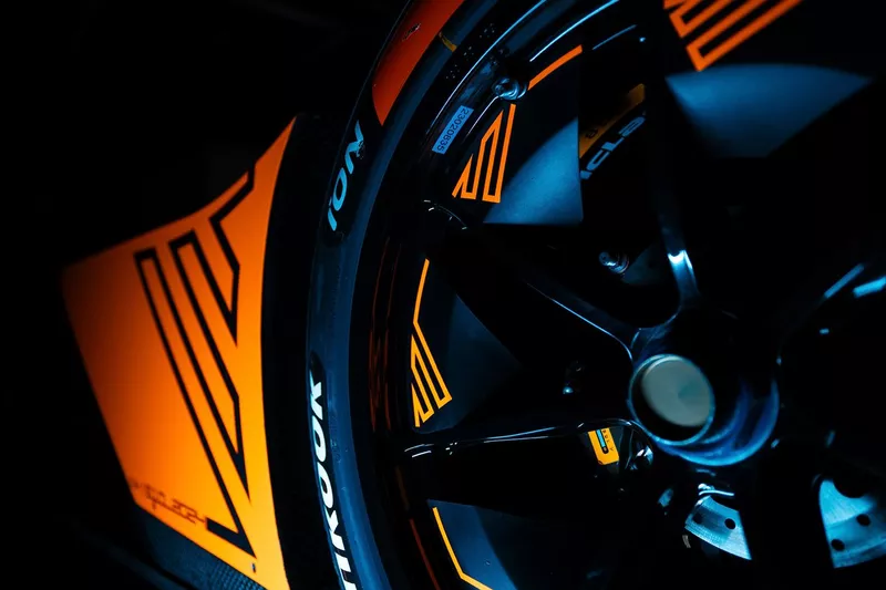 Equipo McLaren FE