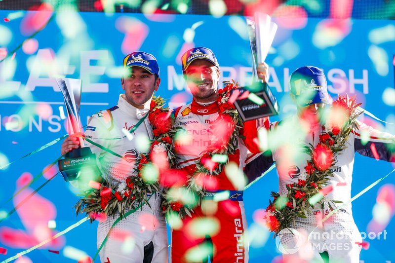Robin Frijns, Envision Virgin Racing, 2° classificato, Jérôme d'Ambrosio, Mahindra Racing, 1° classificato, Sam Bird, Envision Virgin Racing, 3° classificato, sul podio