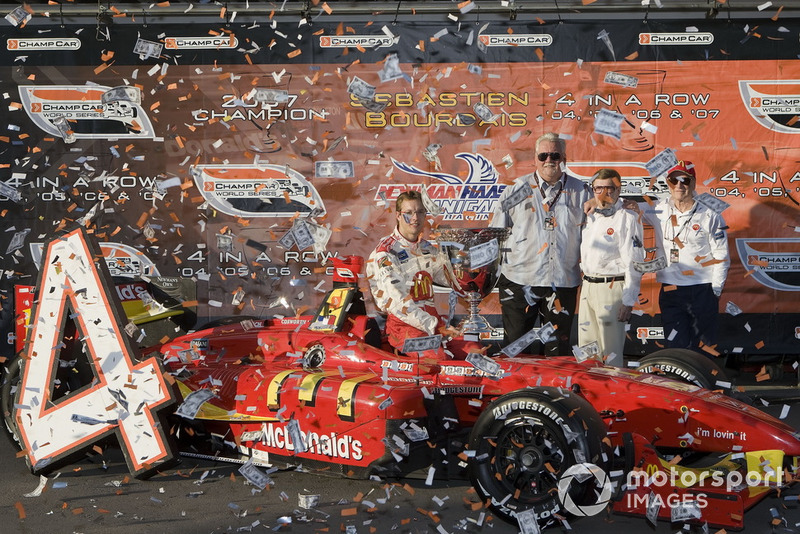 Sébastien Bourdais, Newman Haas Lanigan Racing avec ses patrons Mike Lanigan, Paul Newman et Carl Haas