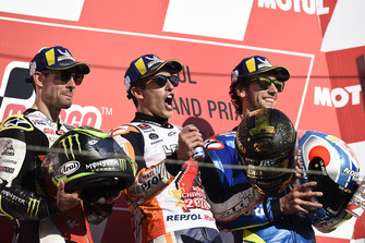 Podium : le vainqueur Marc Marquez, Repsol Honda Team, le deuxième, Cal Crutchlow, Team LCR Honda, le troisième, Alex Rins, Team Suzuki MotoGP