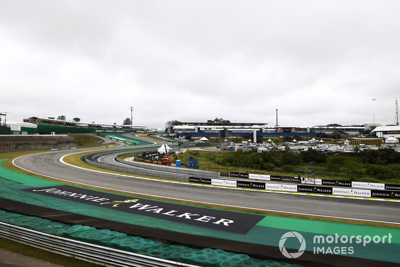 Les premiers virages du circuit