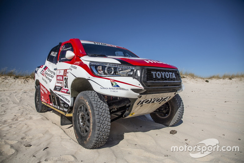 #302 Toyota Gazoo Racing Toyota Hilux: Giniel de Villiers, Dirk von Zitzewitz