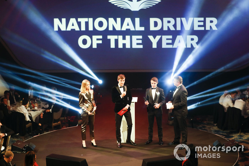 George Russell, ve McLaren F1 driver Lando Norris