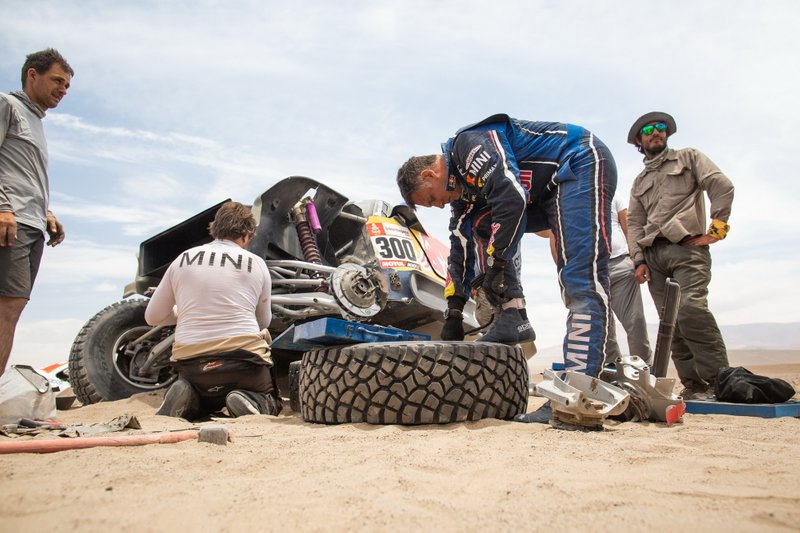#300 X-Raid Mini JCW Team: Lucas Cruz, dopo l'incidente