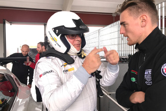 Franco Nugnes, direttore di Motorsport.com Italia, parla con Kevin Ceccon