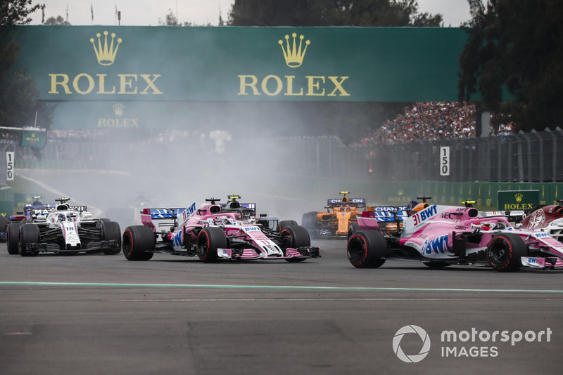 Esteban Ocon, Racing Point Force India VJM11, Sergio Perez, Racing Point Force India VJM11 y Lance Stroll, Williams FW41