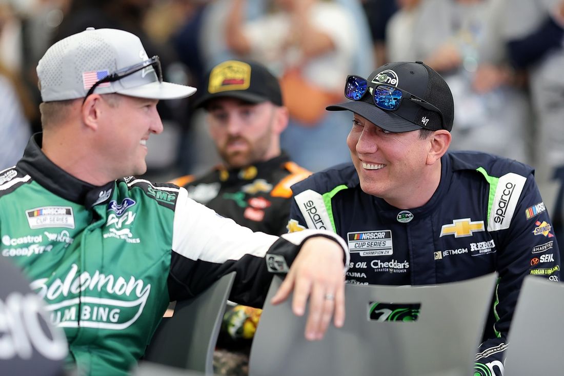 Kyle Busch, Richard Childress Racing Chevrolet, Ryan Preece, Roush Fenway Keselowski Racing Ford