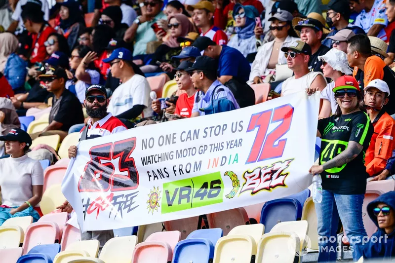 Indian fans