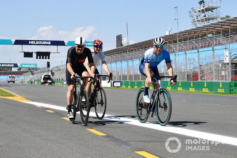 Giro in bicicletta intorno al tracciato