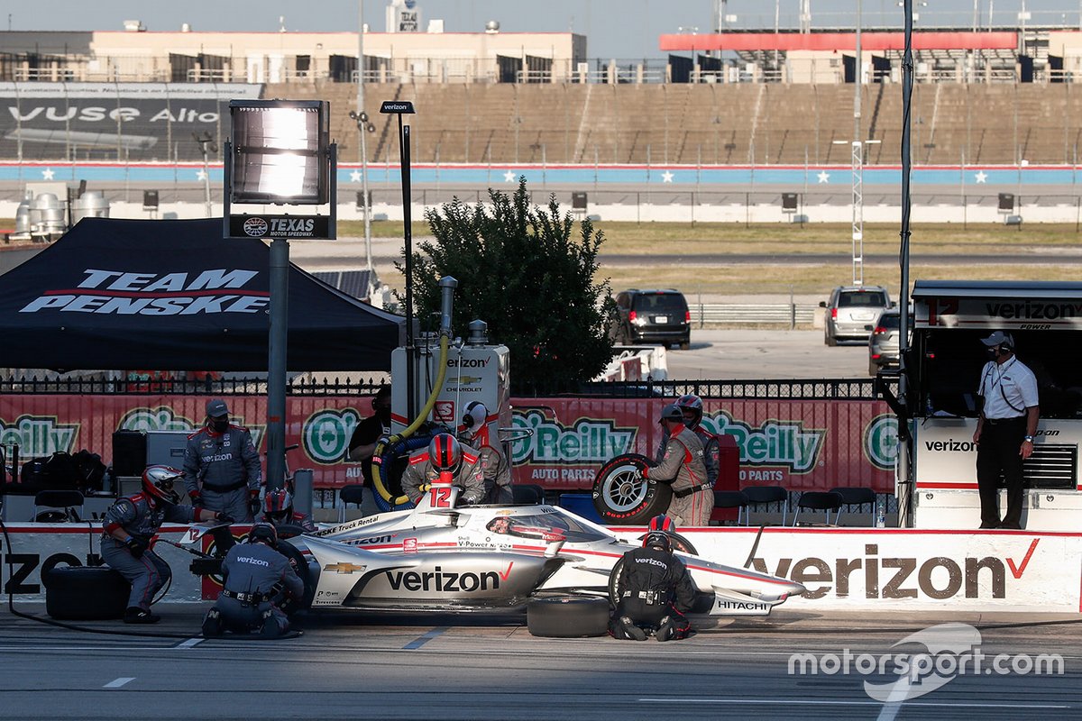 Will Power, Team Penske Chevrolet, in the pitlane