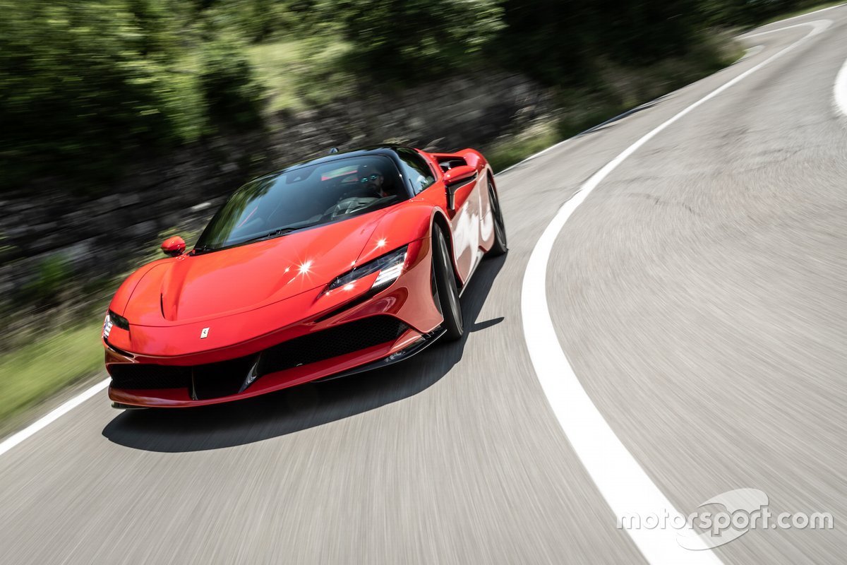 Ferrari SF90 Stradale