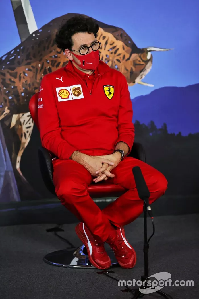 Mattia Binotto, Ferrari director del equipo en la conferencia de prensa