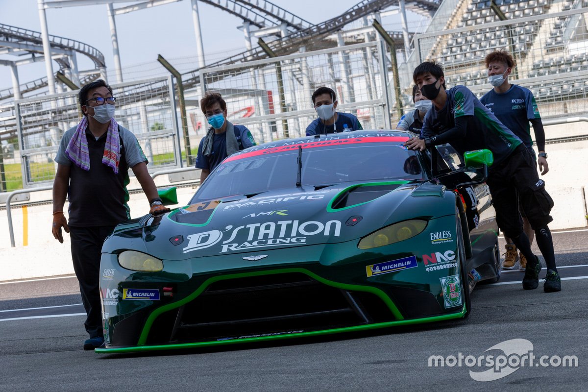 #9 PACIFIC NAC D'station Vantage GT3