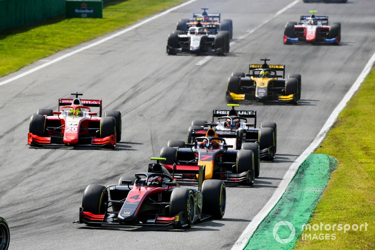 Callum Ilott, UNI-Virtuosi. Yuki Tsunoda, Carlin y Mick Schumacher, Prema Racing