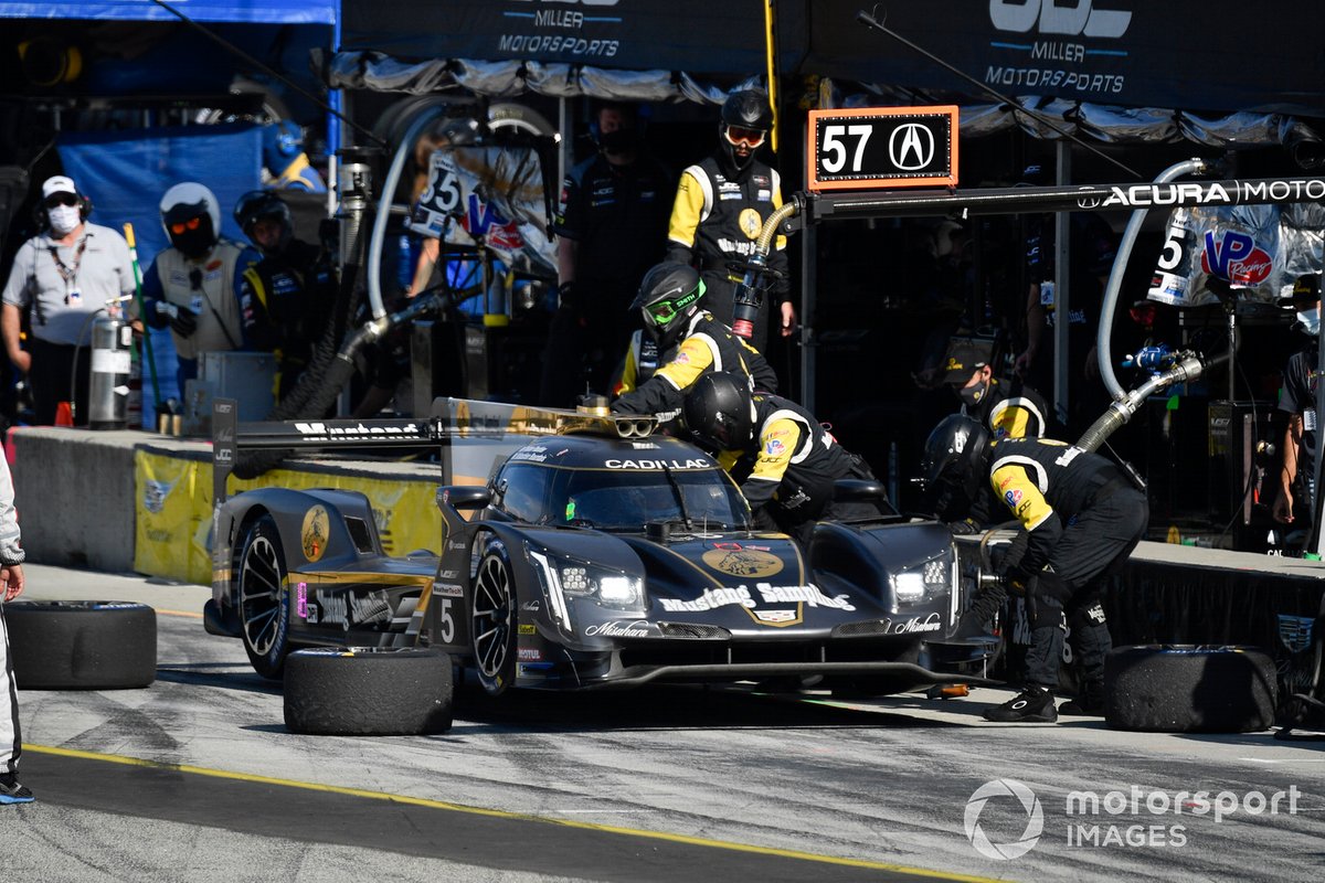 #5 Mustang Sampling Racing / JDC-Miller MotorSports Cadillac DPi, DPi: Sebastien Bourdais, Tristan Vautier