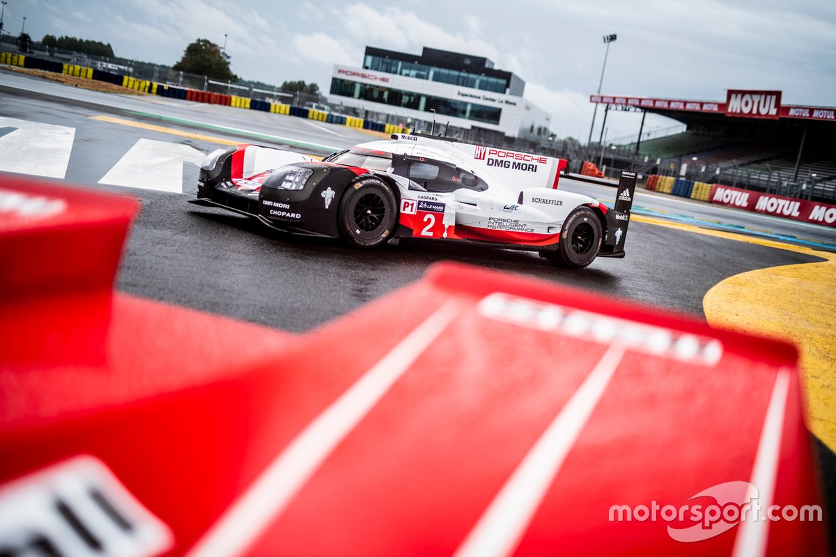 Porsche 2017 919 Hybrid