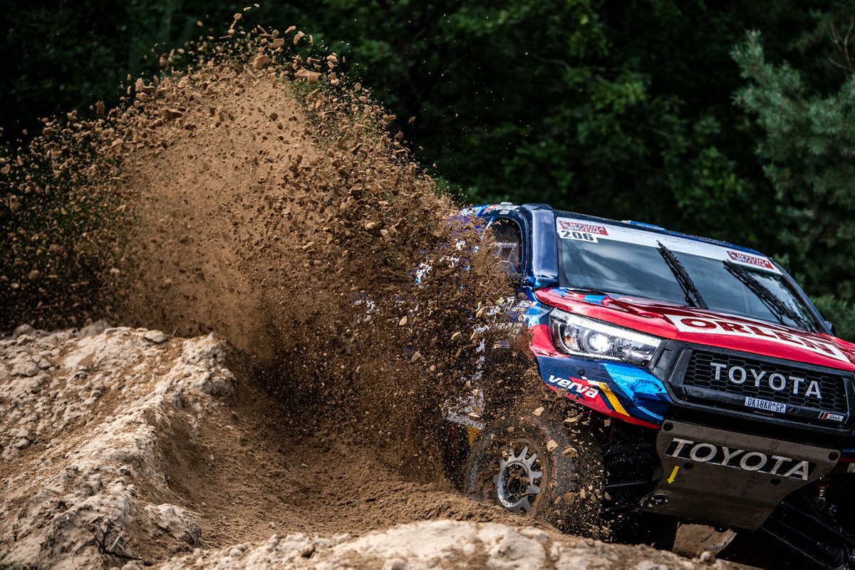 Kuba Przygoński, Timo Gottschalk, Toyota Hilux