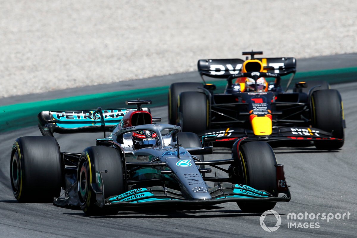 George Russell, Mercedes W13, Max Verstappen, Red Bull Racing RB18