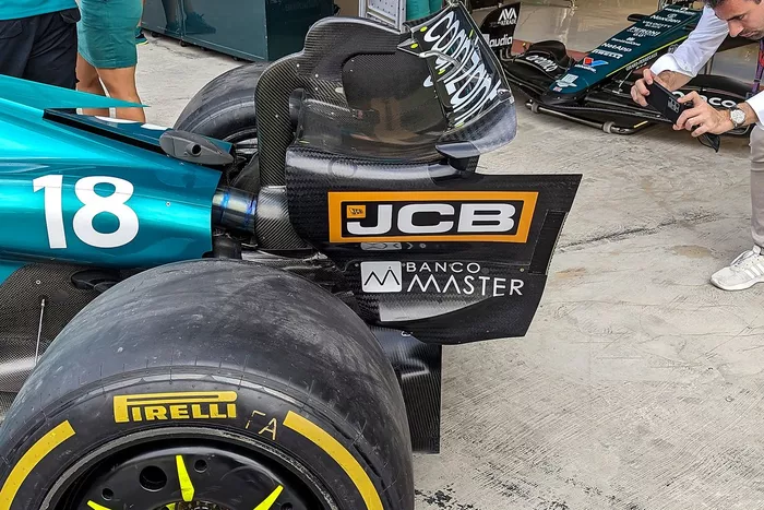 Alerón trasero Aston Martin AMR23