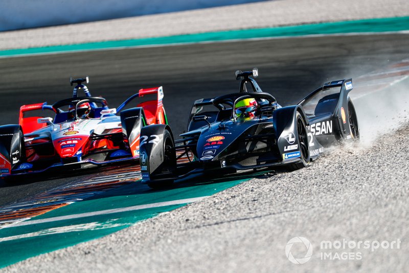 Oliver Rowland, Nissan e.Dams, Nissan IMO2 se mete en la grava por delante de Jérôme d'Ambrosio, Mahindra Racing, M6Electro