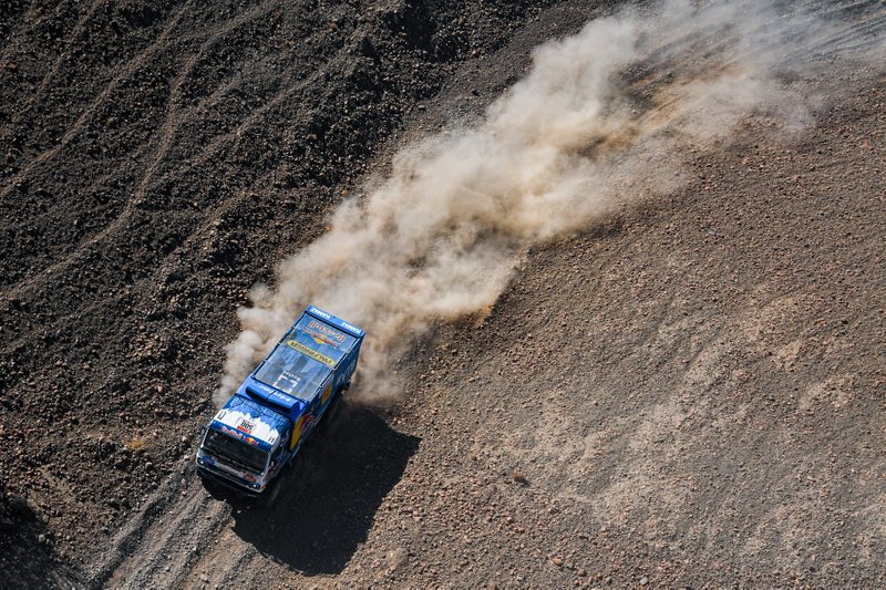 #500 Team KAMAZ Master: Eduard Nikolaev, Evgenii Iakovlev, Vladimir Rybakov