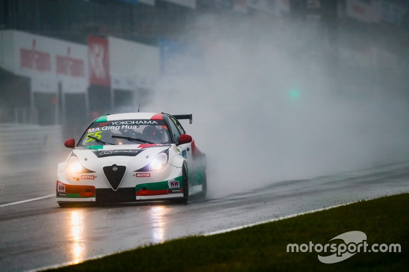 Ma Qing Hua, Team Mulsanne Alfa Romeo Giulietta TCR