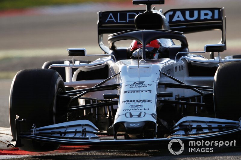 11º Daniil Kvyat, AlphaTauri AT01: 1:16.914 (con neumáticos C4 en la semana 2)