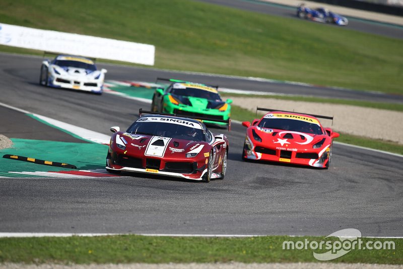 #60 Ferrari 488 Challenge, Formula Racing: Johnny Laursen