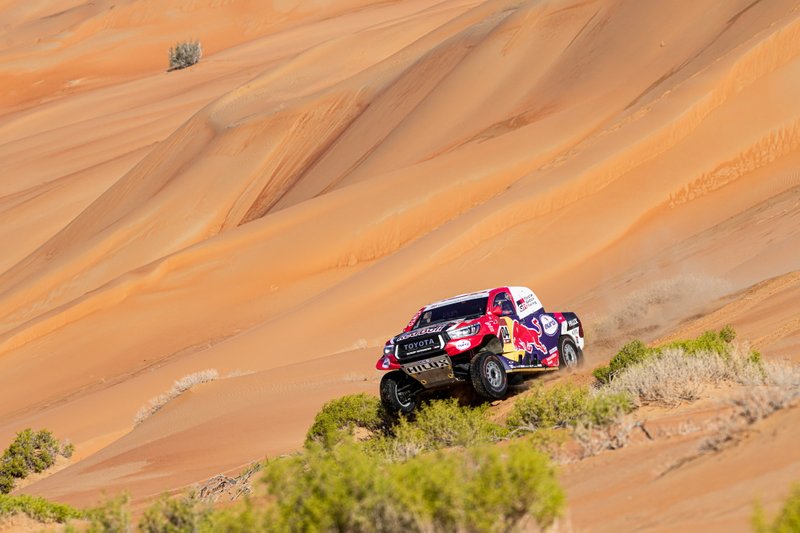 #304 Toyota Gazoo Racing: Giniel De Villiers, Alex Haro Bravo