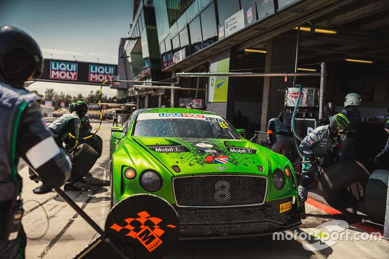 #8 Bentley Team M-Sport Bentley Continental GT3: Alex Buncombe, Oliver Jarvis, Sebastian Morris