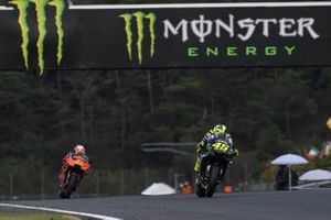 Valentino Rossi, Yamaha Factory Racing, Pol Espargaro, Red Bull KTM Factory Racing