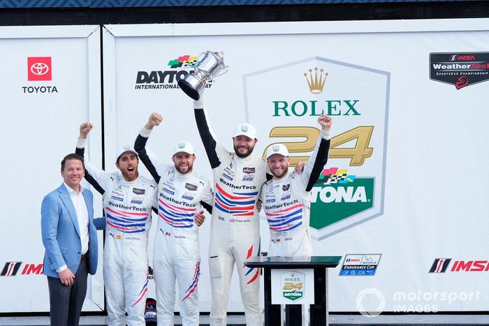 #79 WeatherTech Racing Mercedes AMG GT3: Cooper MacNeil, Daniel Juncadella, Jules Gounon, Maro Engel y Frank Kelleher