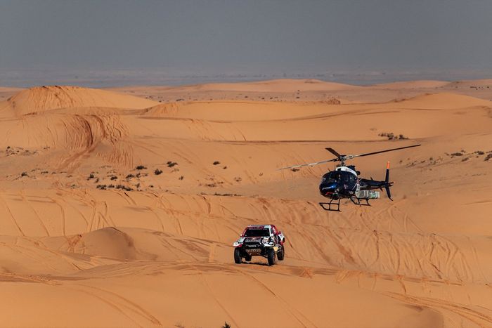 #200 Toyota Gazoo Racing Toyota: Nasser Al-Attiyah, Mathieu Baumel