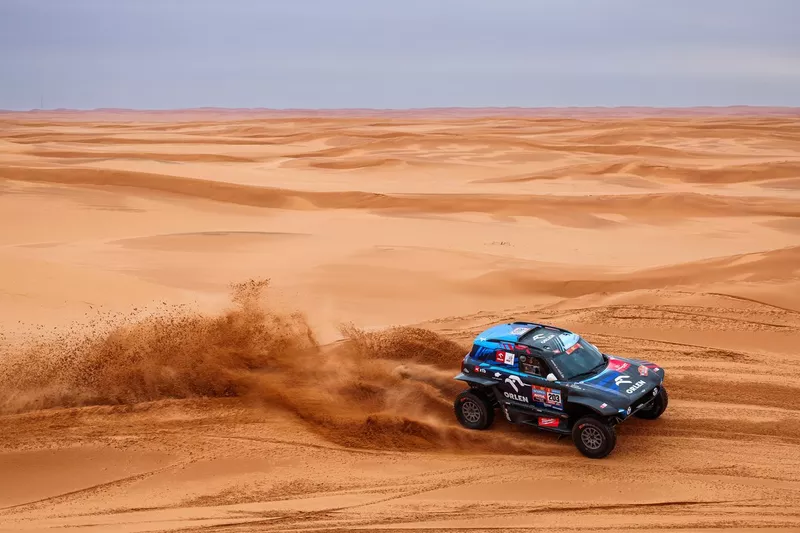 #203 X-Raid Mini JCW Team Mini: Jakub Przygonski, Armand Monleon