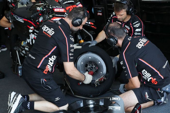 Aprilia Racing Team bike detail