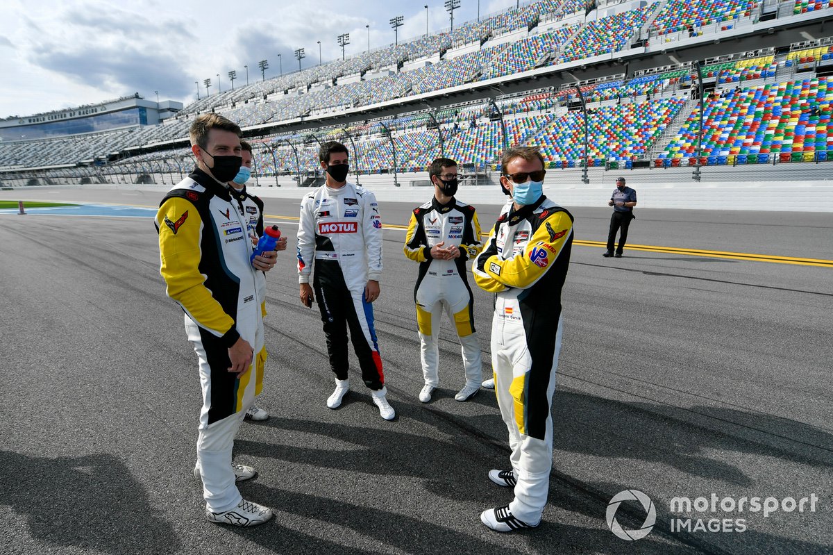 #3 Corvette Racing Corvette C8.R, GTLM: Nicky Catsburg, Jordan Taylor, Antonio Garcia, #24: BMW Team RLL BMW M8 GTE, GTLM: John Edwards