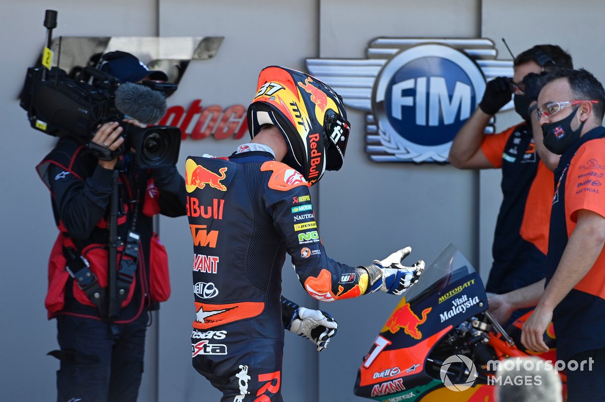 Ganador Pedro Acosta, Red Bull KTM Ajo