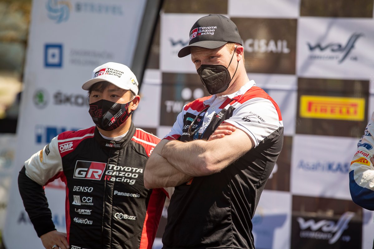 Jari-Matti Latvala, director del equipo Toyota Gazoo Racing WRT, Takamoto Katsuta, Toyota Gazoo Racing